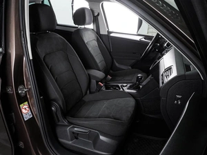 Внедорожник Volkswagen Tiguan 2017 года, 2449000 рублей, Воронеж
