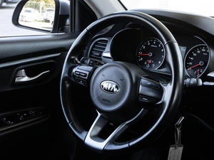 Седан Kia Rio 2019 года, 1520000 рублей, Волгоград