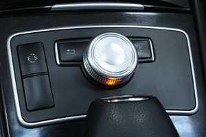 Седан Mercedes-benz E-класс 2012 года, 1998000 рублей, Солонцы