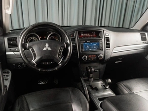 Внедорожник Mitsubishi Pajero 2012 года, 1949000 рублей, Тюмень
