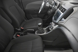 Седан Chevrolet Aveo 2013 года, 599000 рублей, Кемерово