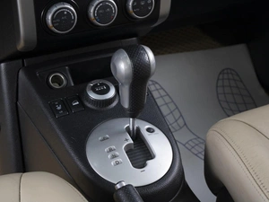 Внедорожник Nissan X-Trail 2011 года, 1350000 рублей, Омск