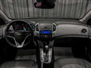 Седан Chevrolet Cruze 2013 года, 639000 рублей, Красноярск