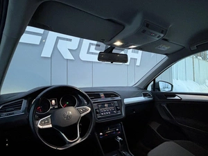 Внедорожник Volkswagen Tiguan 2021 года, 3179000 рублей, Ижевск