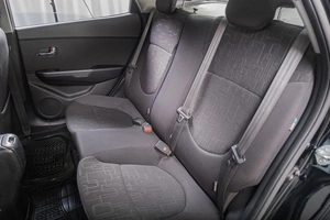 Седан Kia Rio 2012 года, 999000 рублей, Томск