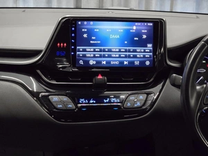 Внедорожник Toyota C-HR 2018 года, 2000000 рублей, Красноярск