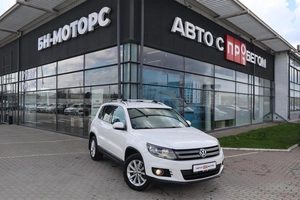 Внедорожник Volkswagen Tiguan 2013 года, 1600000 рублей, Мирное