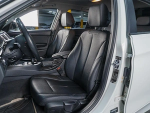 Седан BMW 3 серия 2012 года, 1799000 рублей, Сургут