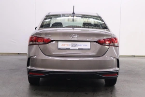 Седан Hyundai Solaris 2021 года, 1750000 рублей, Брянск