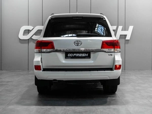 Внедорожник Toyota Land Cruiser 2018 года, 6720000 рублей, Тюмень