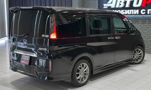 Минивэн Honda Stepwgn Spada 2016 года, 1947000 рублей, Красноярск