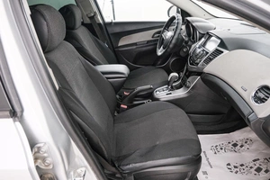 Седан Chevrolet Cruze 2011 года, 749000 рублей, Красноярск