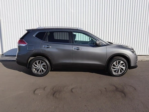 Внедорожник Nissan X-Trail 2015 года, 1680000 рублей, Брянск