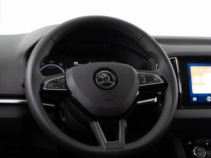 Внедорожник Skoda Karoq 2021 года, 2397400 рублей, Москва