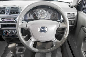 Хетчбэк Mazda Demio 2001 года, 249000 рублей, Барнаул