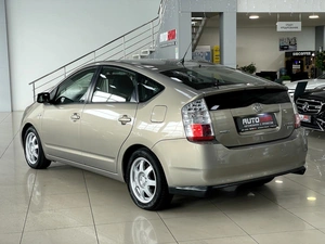 Лифтбек Toyota Prius 2008 года, 937000 рублей, Солонцы