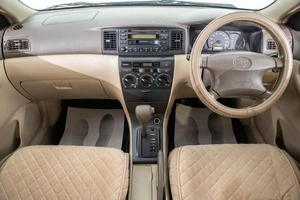 Хетчбэк Toyota Corolla 2003 года, 629000 рублей, Барнаул