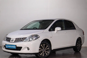 Хетчбэк Nissan Tiida 2010 года, 599000 рублей, Челябинск