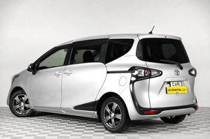 Минивэн Toyota Sienta 2021 года, 1539000 рублей, Челябинск