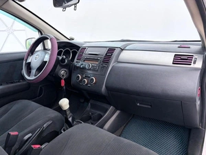 Хетчбэк Nissan Tiida 2011 года, 670000 рублей, Орёл