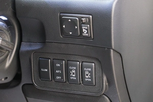 Минивэн Nissan Elgrand 2007 года, 1789000 рублей, Омск