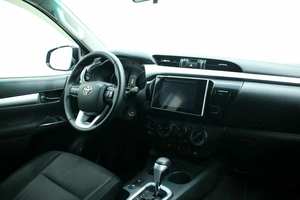 Пикап Toyota Hilux 2017 года, 3700000 рублей, Красноярск