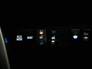 Внедорожник Toyota RAV4 2016 года, 2350000 рублей, Красноярск