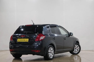 Хетчбэк Kia Ceed 2010 года, 729000 рублей, Новокузнецк