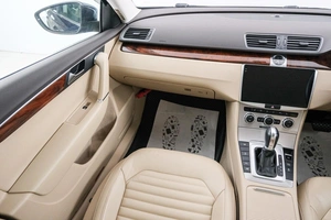 Седан Volkswagen Passat 2013 года, 1449000 рублей, Красноярск