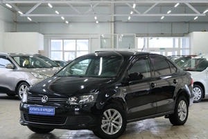 Седан Volkswagen Polo 2013 года, 799000 рублей, Омск