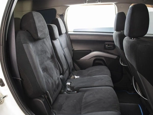 Внедорожник Mitsubishi Outlander 2008 года, 1150000 рублей, Омск