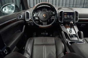 Внедорожник Porsche Cayenne 2011 года, 2757000 рублей, Красноярск
