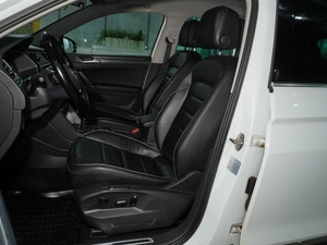 Внедорожник Volkswagen Tiguan 2018 года, 1898000 рублей, Тверь