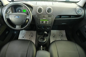 Хетчбэк Ford Fusion 2007 года, 349000 рублей, Омск