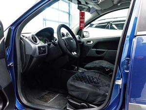 Хетчбэк Ford Fiesta 2008 года, 449000 рублей, Красноярск