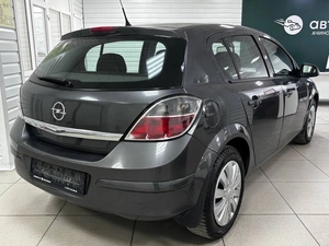 Хетчбэк Opel Astra 2011 года, 515000 рублей, Ачинск