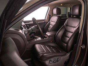 Внедорожник Volkswagen Touareg 2012 года, 2099000 рублей, Тюмень
