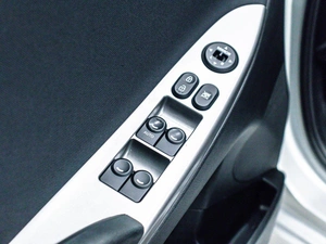 Седан Hyundai Solaris 2015 года, 1035000 рублей, Красноярск