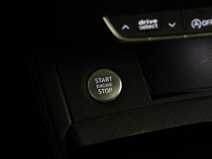 Внедорожник Audi Q5 2024 года, 5398999 рублей, Москва