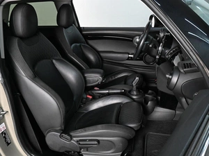 Хетчбэк MINI Cooper 2019 года, 1990000 рублей, Аксай