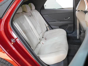 Седан Hyundai Elantra 2021 года, 1999000 рублей, Воронеж