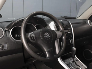 Внедорожник Suzuki Grand Vitara 2010 года, 990000 рублей, Омск
