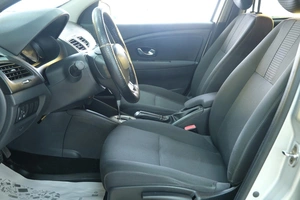 Седан Renault Fluence 2011 года, 659000 рублей, Омск