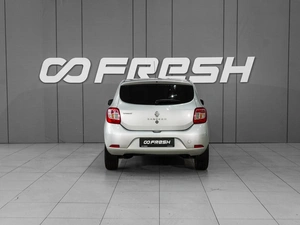 Хетчбэк Renault Sandero 2015 года, 698000 рублей, Тверь