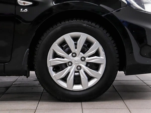 Седан Hyundai Solaris 2014 года, 940000 рублей, Красноярск