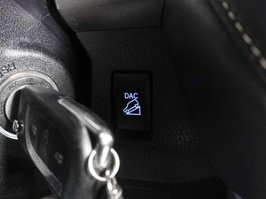 Внедорожник Toyota RAV4 2016 года, 2299000 рублей, Воронеж