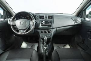 Хетчбэк Renault Sandero 2016 года, 799000 рублей, Новосибирск