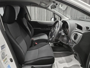 Хетчбэк Toyota Vitz 2014 года, 799000 рублей, Красноярск