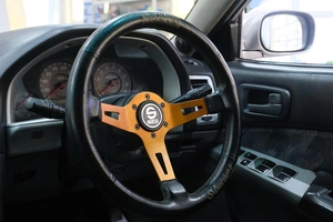 Седан Nissan Skyline 1988 года, 639000 рублей, Омск