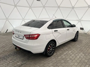 Седан ВАЗ (LADA) Vesta 2019 года, 800000 рублей, Клинцы
